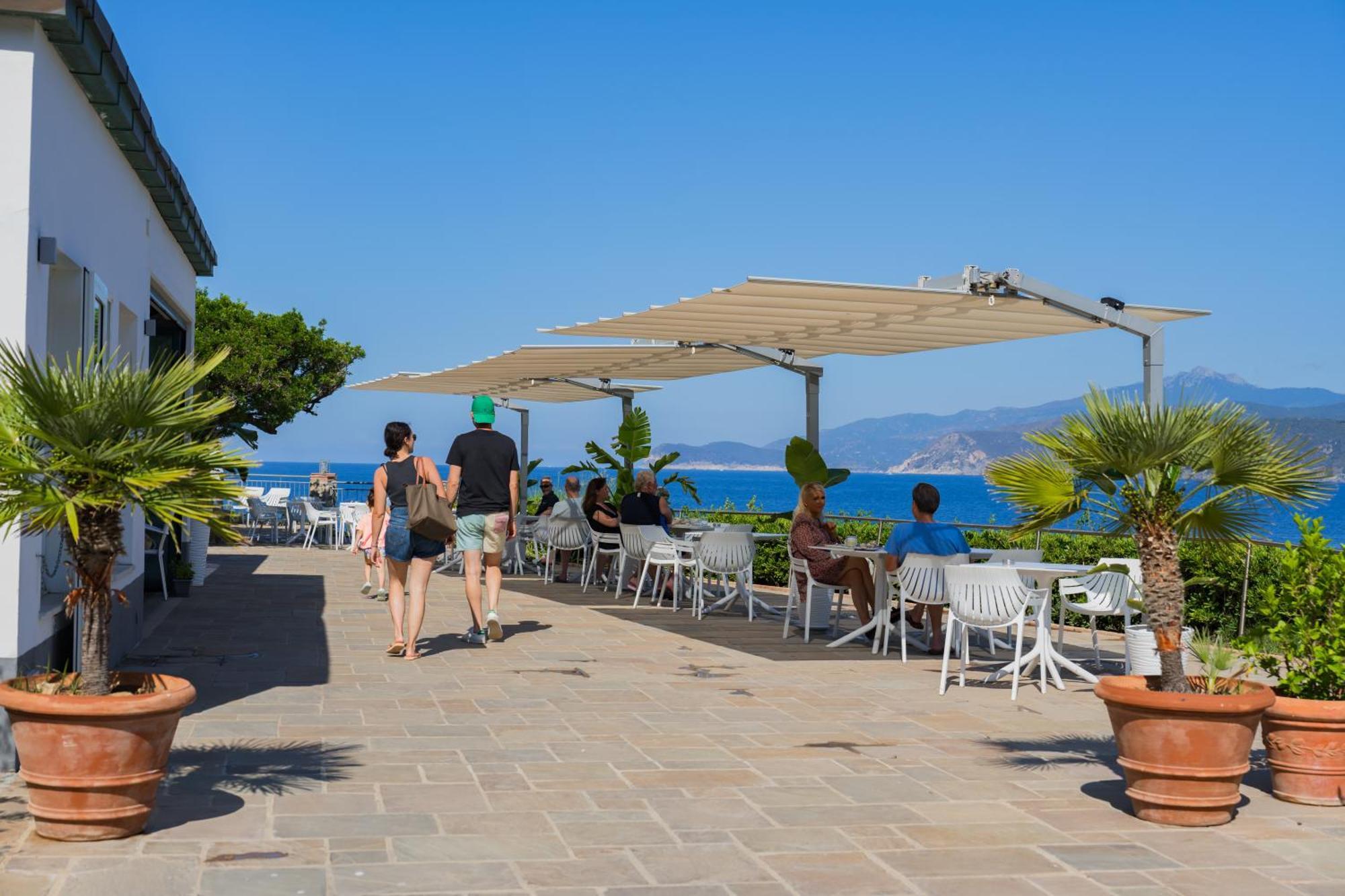 Hotel Dino Capoliveri  Exterior photo